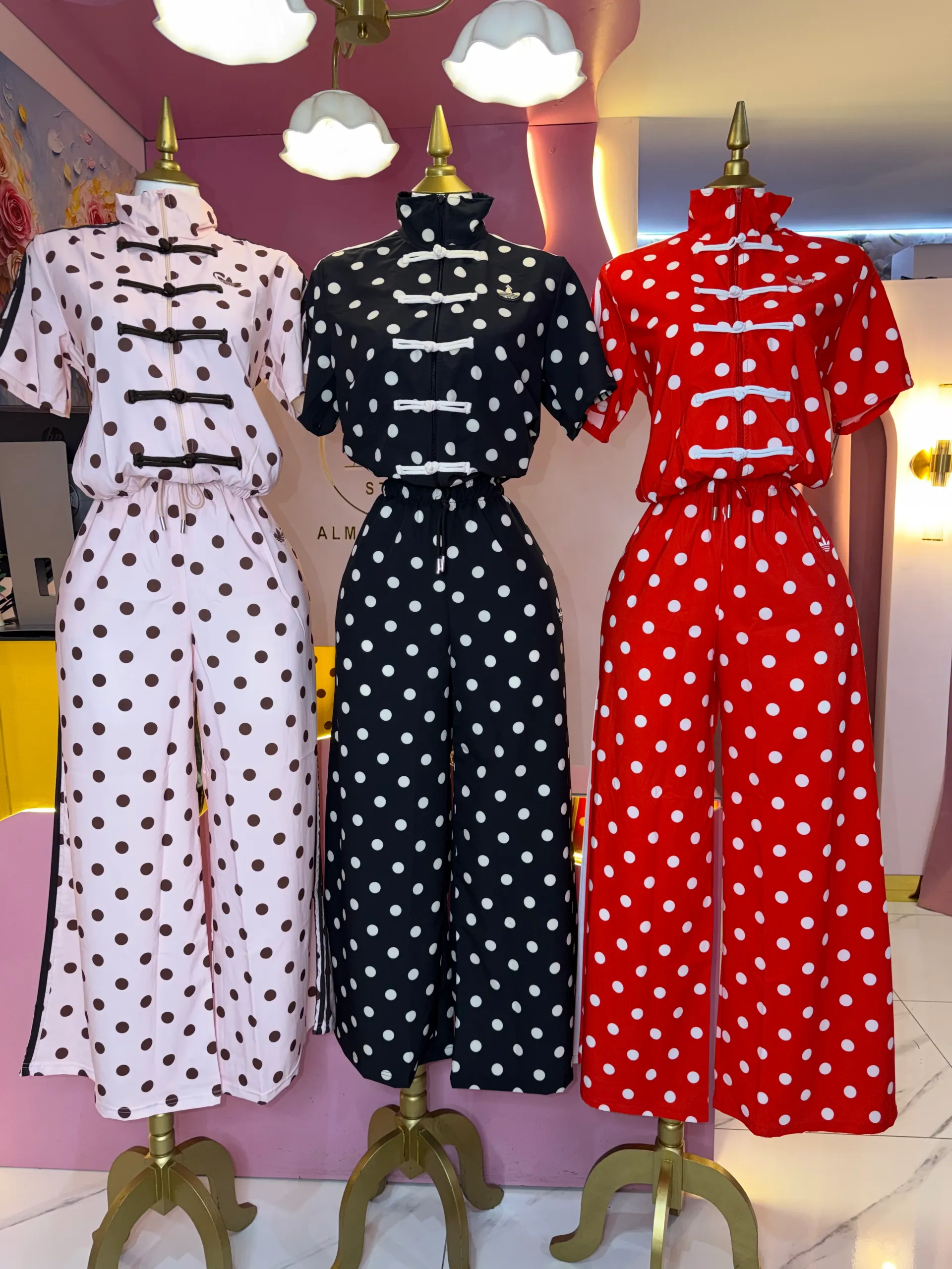 Set inspo Adidas polka dots 