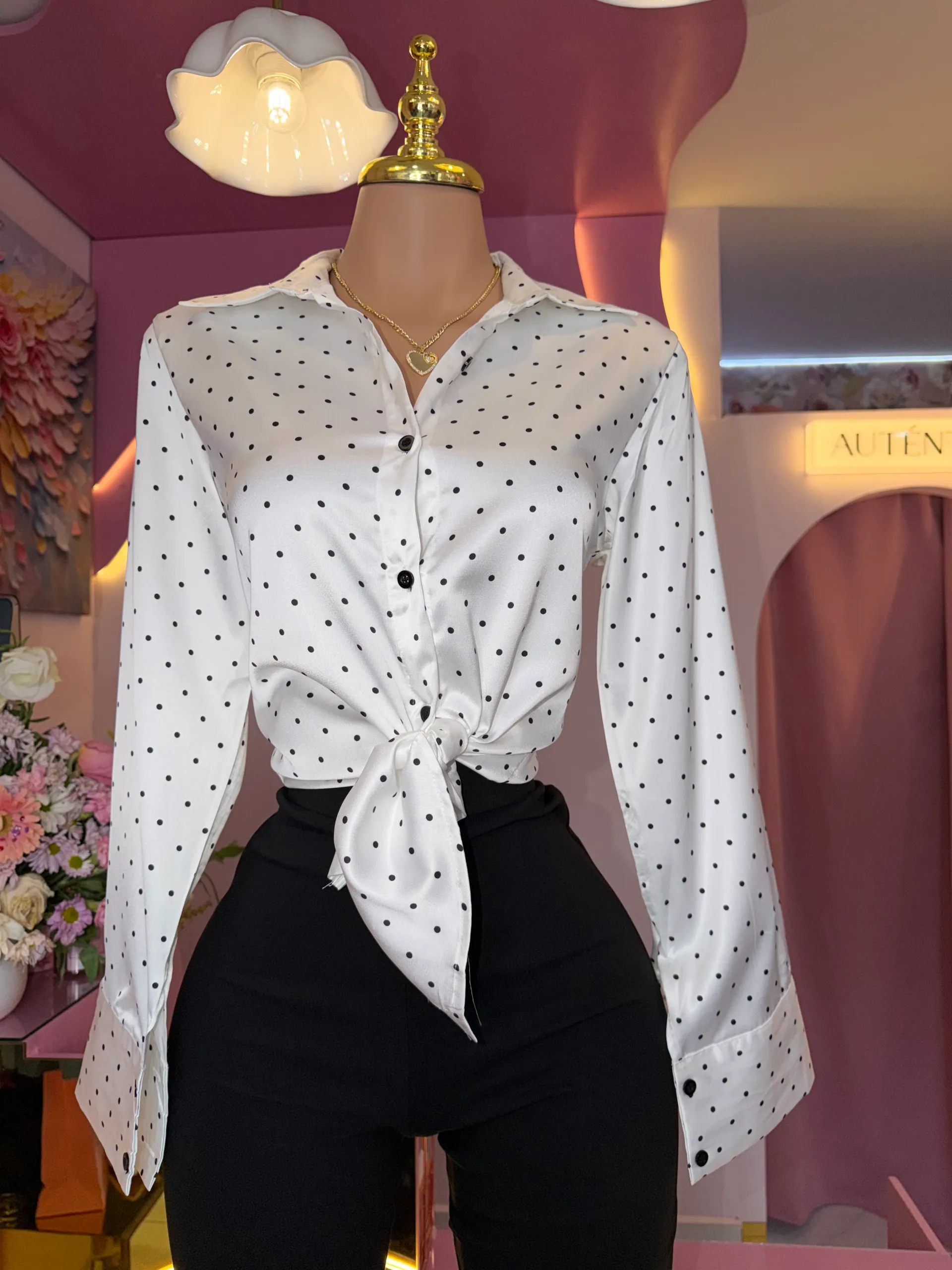 Camisa satinada polka
