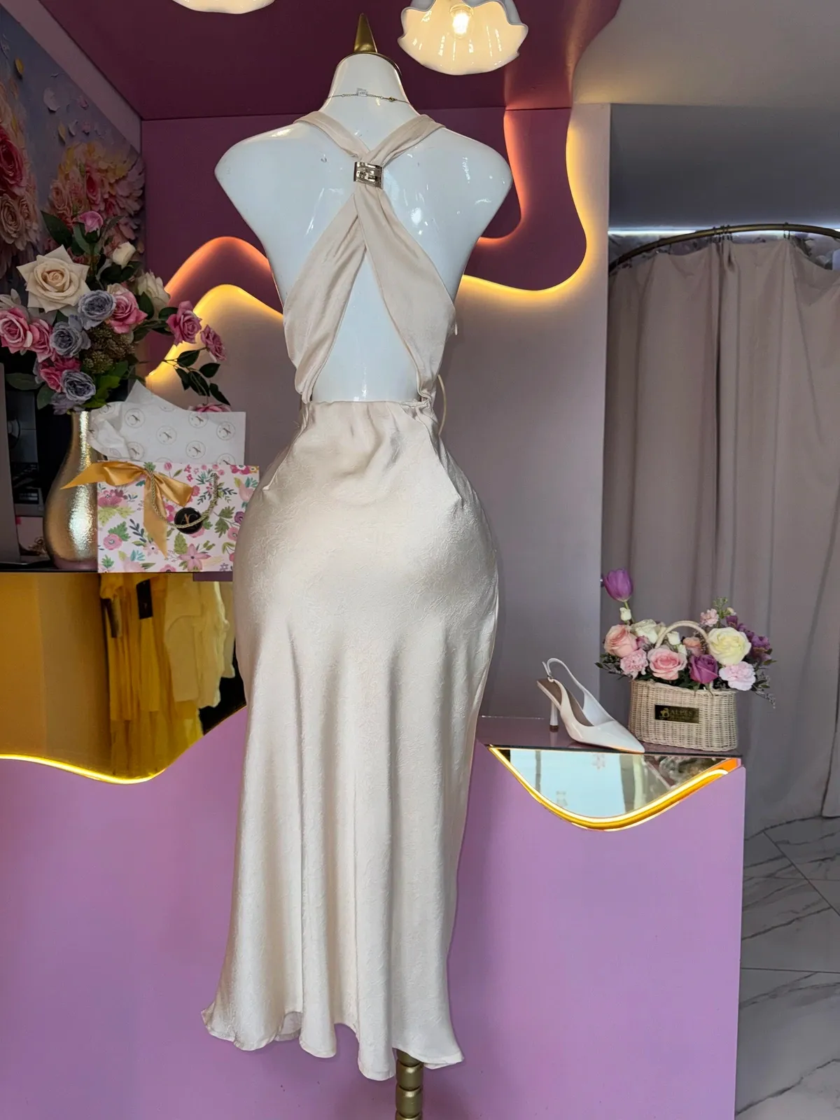 Vestido midi satin