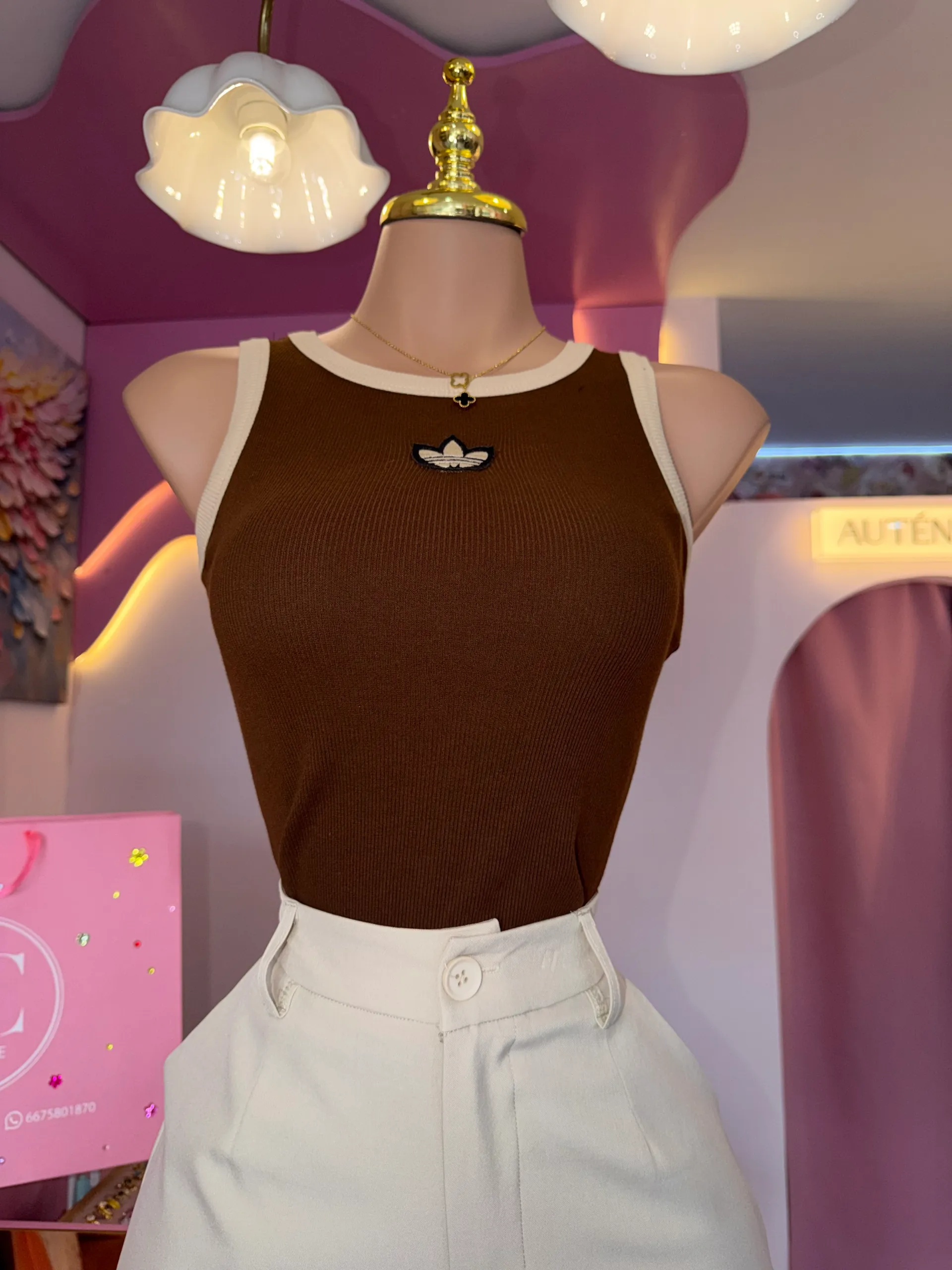 Blusa inspo Adidas 