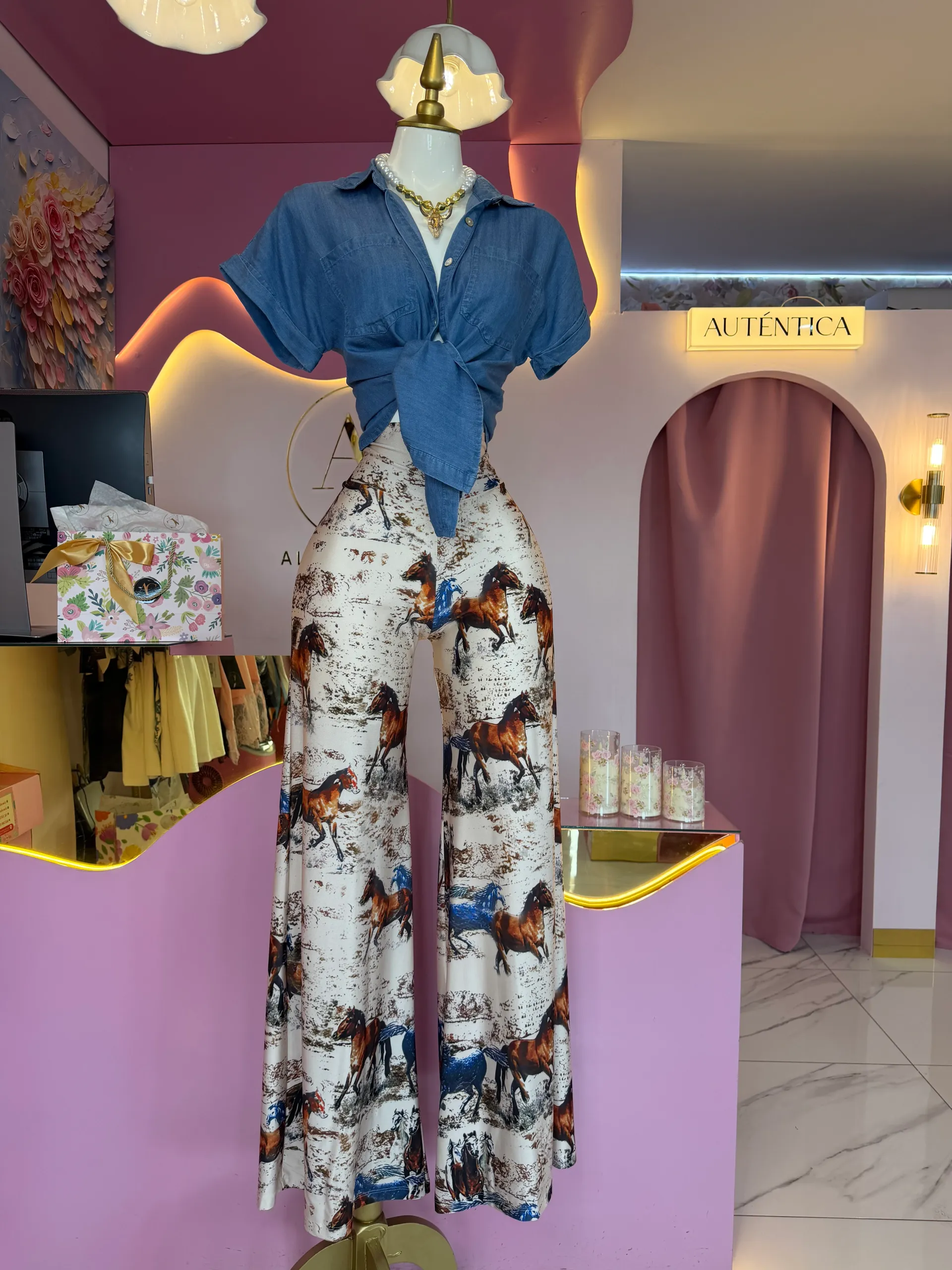 Pantalón estampado vaquero