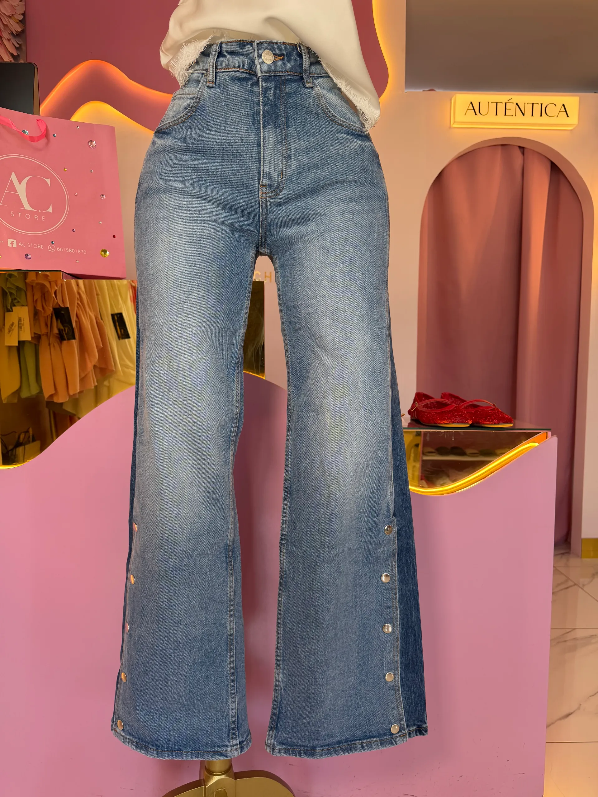 Pantalón bicolor botones 
