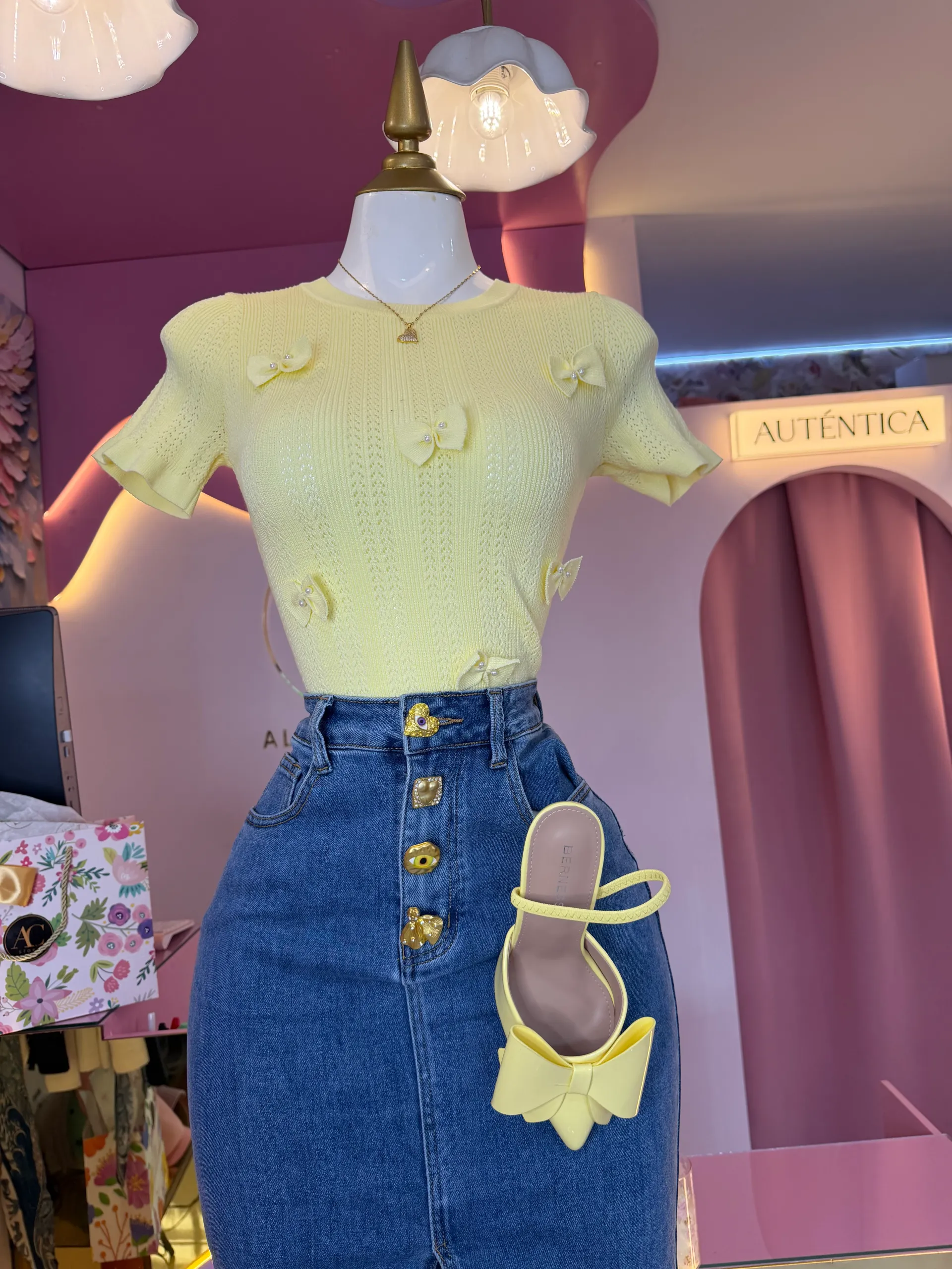 Blusa de moño 3D