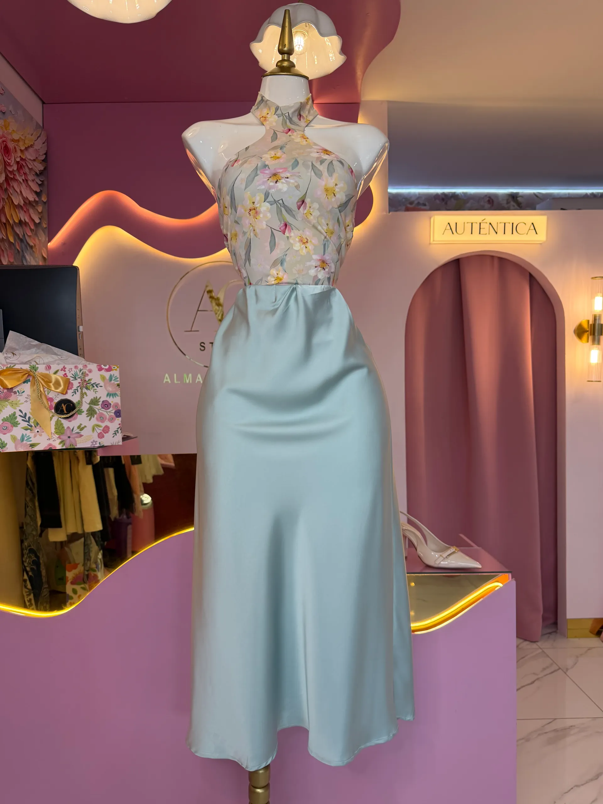 Falda midi satinada 