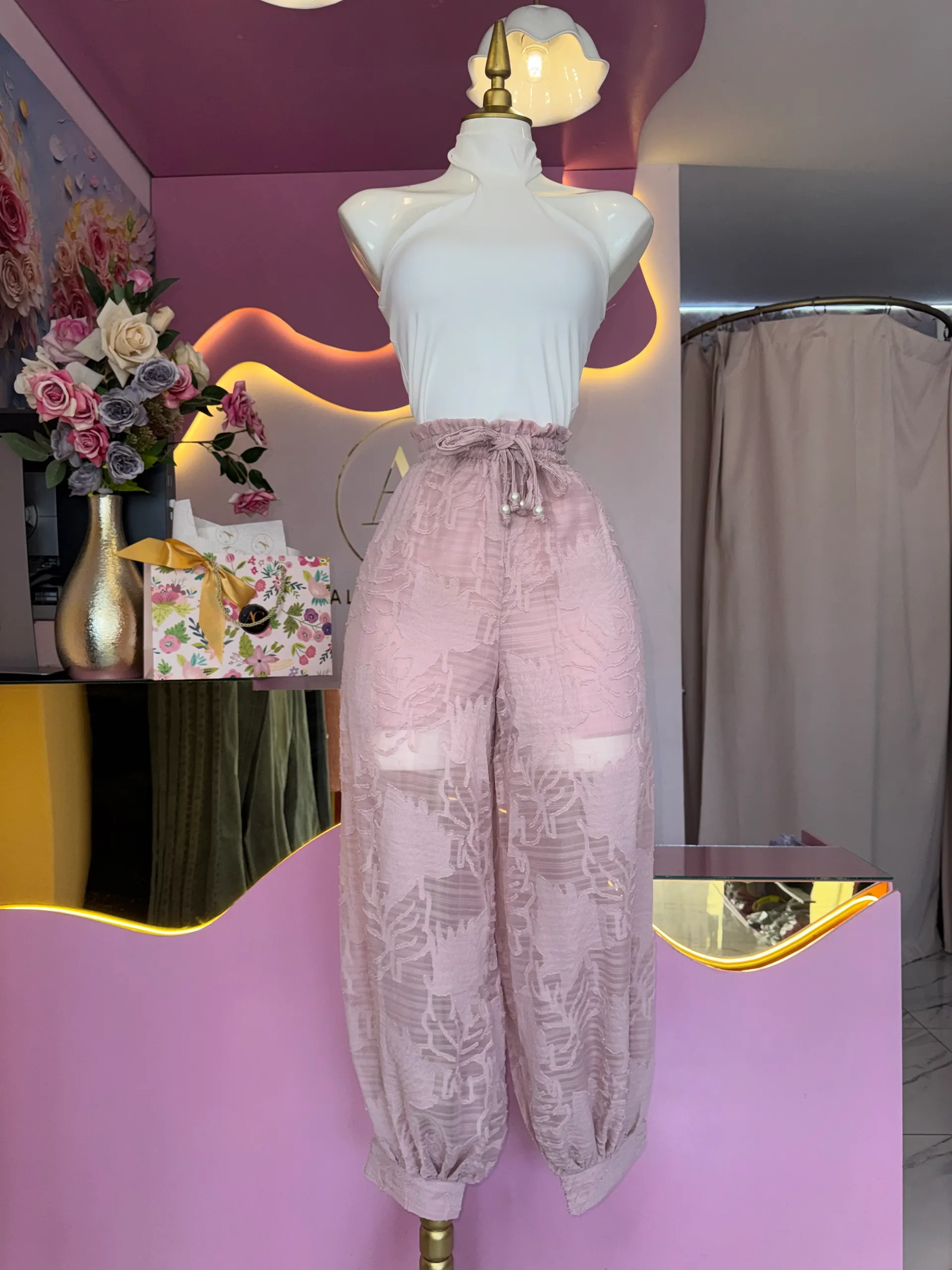 Pantalón semi transparencia 