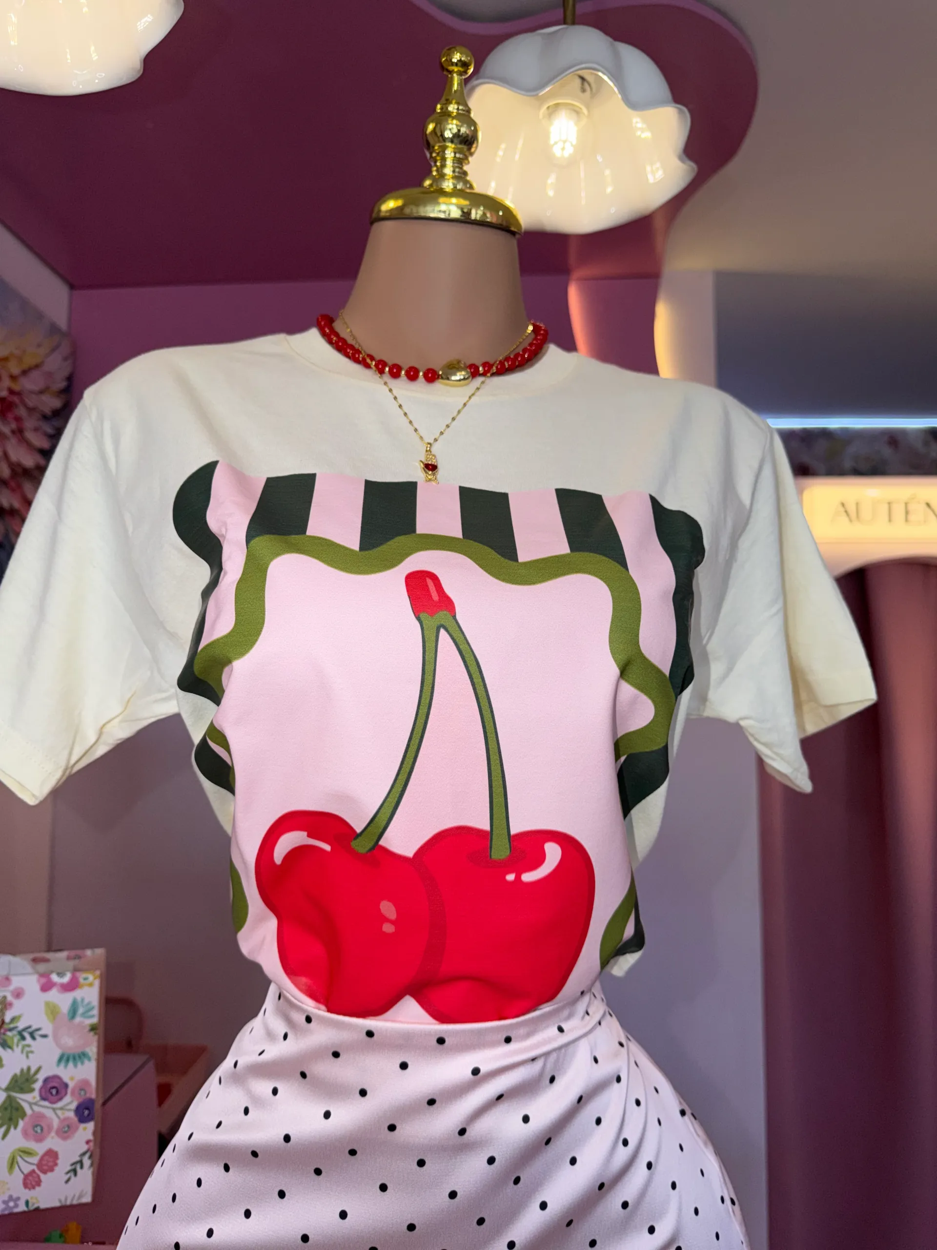Playera cereza lineas
